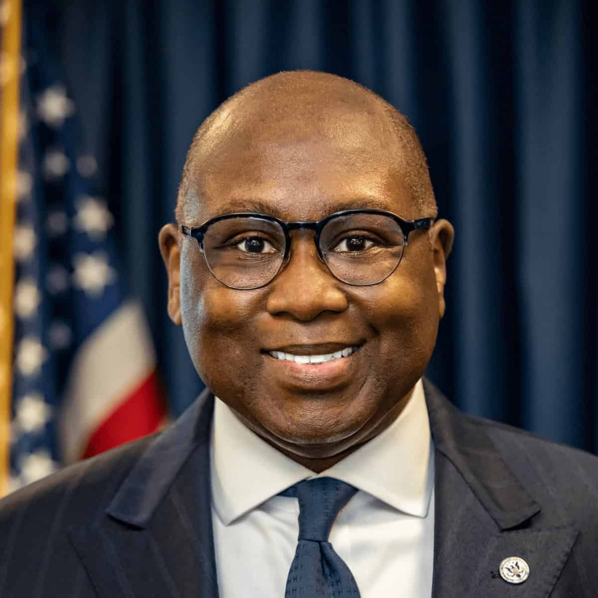 Rodney Hood eldar på federal legalisering i USA