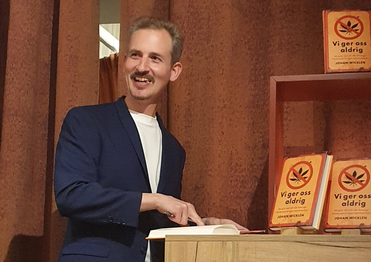 Bokrelease – ”Vi ger oss aldrig”