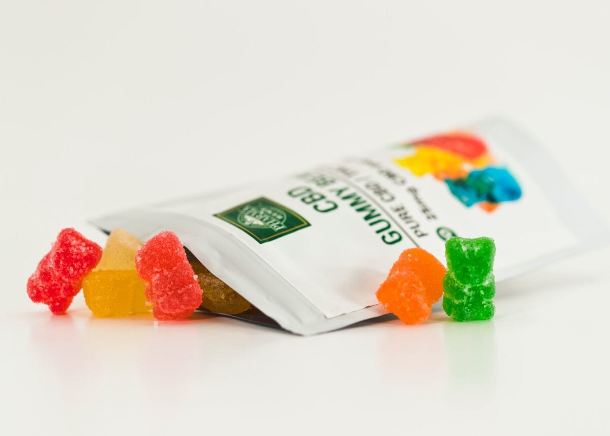 FDA kommer inte att utfärda CBD-föreskrifter och planerar att samarbeta med kongressen i stället