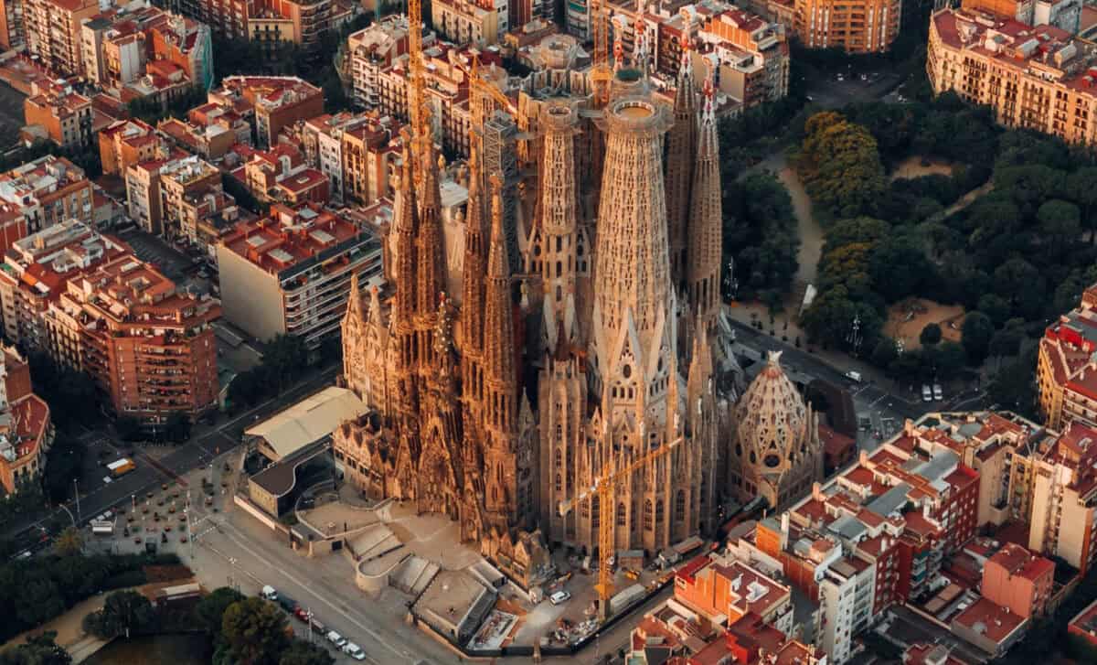Barcelona eskalerar kriget om cannabisföreningarna och letar efter sätt att stänga dem alla
